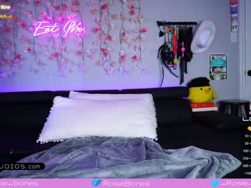 cam girl porn rosiebones image #4687731