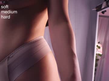 cam girl porn helenmoors image #5638493