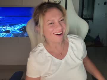 cam girl porn kiradivine image #2423695