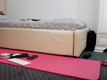 cam girl porn carmela_fox image #3991260