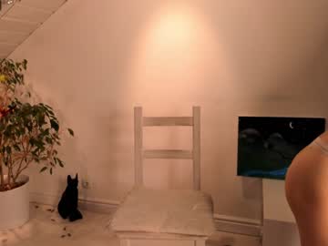 cam girl porn julieerickson image #5746483