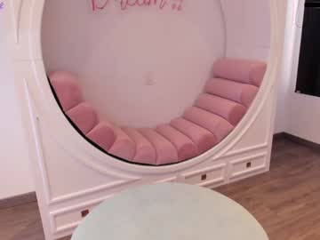 cam girl porn ashlyeroberts1 image #1056529