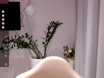 cam girl porn small_blondee image #2487424