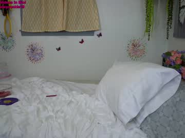 cam girl porn 19honeysuckle image #1930152