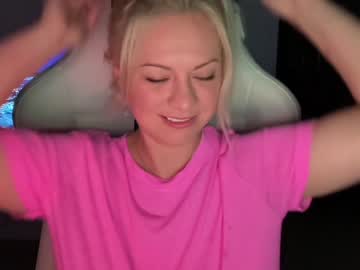 cam girl porn kiradivine image #4220594