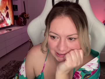 cam girl porn kiradivine image #440766