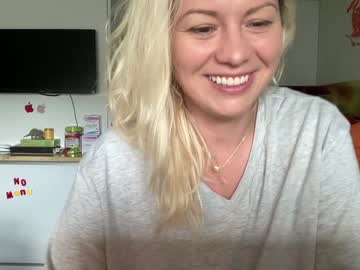 cam girl porn kiradivine image #4770036