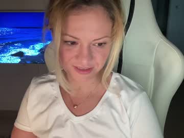 cam girl porn kiradivine image #2424171
