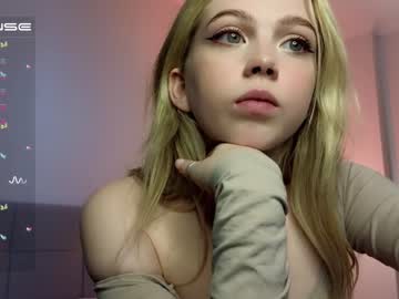 cam girl porn small_blondee image #4455246