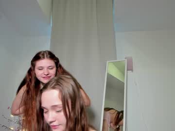 cam girl porn k_a_r_o_l_i_n_a image #2414938