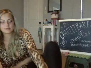 cam girl porn charlitbaker image #656913