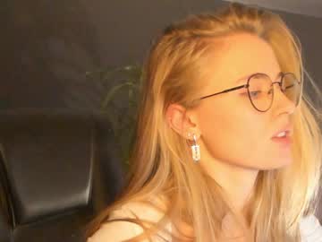 cam girl porn linellali image #3025460