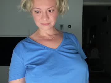 cam girl porn kiradivine image #2710071