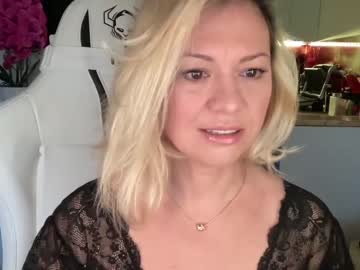 cam girl porn kiradivine image #6091480