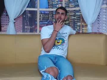 cam man porn oversized_guy image #3551081