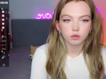 cam girl porn small_blondee image #4626233