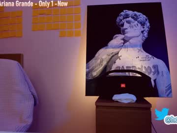 cam girl porn hollyextra image #2164048