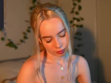 cam girl porn mother__of__dragons image #5971615