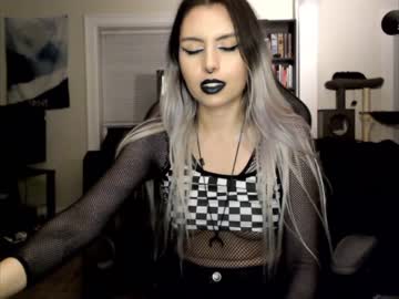 cam girl porn runacrow image #4619336