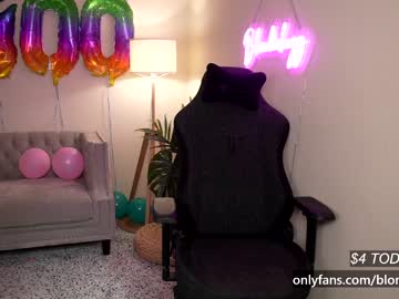cam girl porn blondiekayy image #2351835