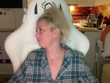 cam girl porn kiradivine image #3835873
