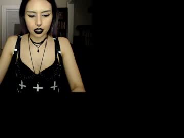 cam girl porn runacrow image #4446080