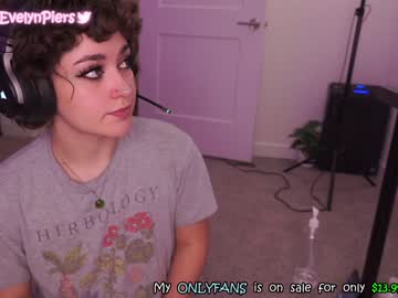 cam girl porn evelynpiers image #2239179