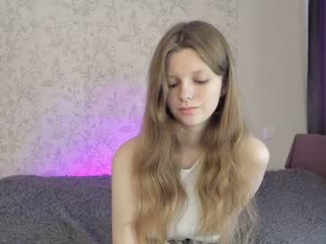 cam girl porn alainaestrada image #5566090