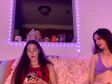cam girl porn kylieexoxoxo2432 image #6727774