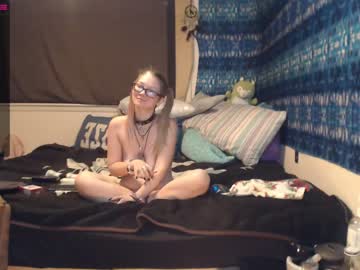 cam couple porn 420stonerchick image #1982005