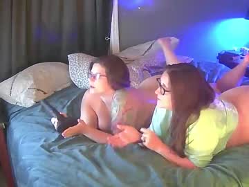 cam couple porn hornymilf915 image #5333086