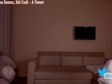 cam girl porn hollyextra image #1258978