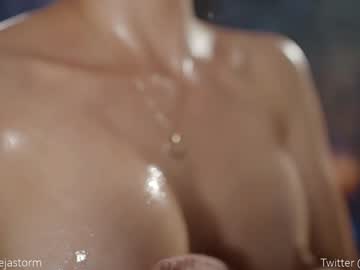 cam girl porn alejastorm image #5176421