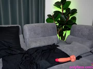 cam girl porn lillieonyx image #1900641