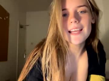 cam girl porn petiteminxlara image #4155650