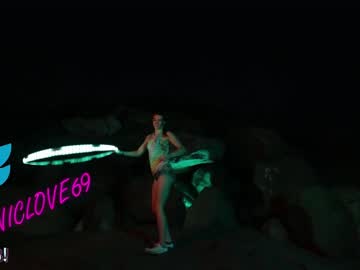 cam girl porn chroniclove image #6188205