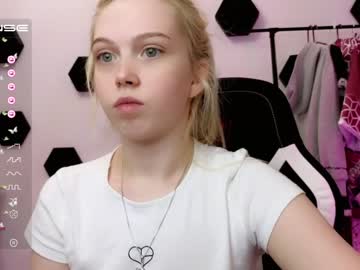 cam girl porn small_blondee image #4339880