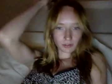cam girl porn littlee_redd image #6982871