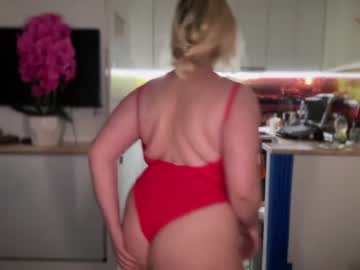 cam girl porn kiradivine image #6886382