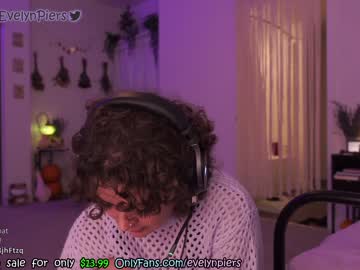 cam girl porn evelynpiers image #3079010