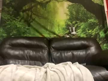 cam couple porn crittybangs image #2570991