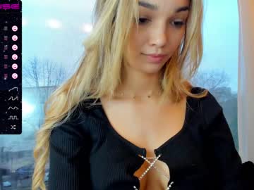 cam girl porn sassyt33n image #3590576