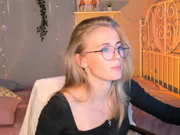 cam girl porn linellali image #2485220