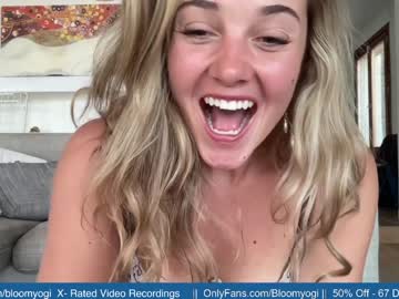 cam girl porn bloomyogi image #4183408