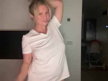 cam girl porn kiradivine image #2654030