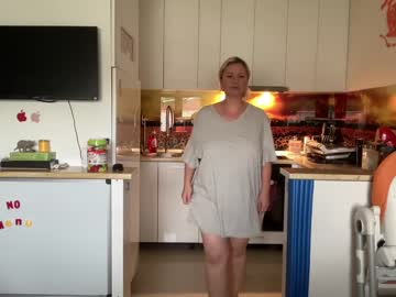 cam girl porn kiradivine image #4692465