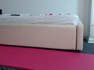 cam girl porn carmela_fox image #2930343