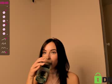 cam girl porn naiamo image #2611415