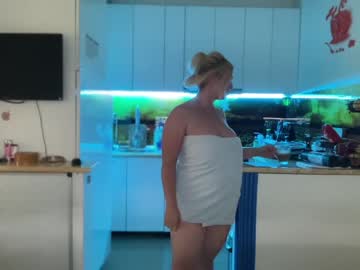 cam girl porn kiradivine image #5365167