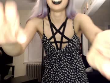 cam girl porn runacrow image #4474840